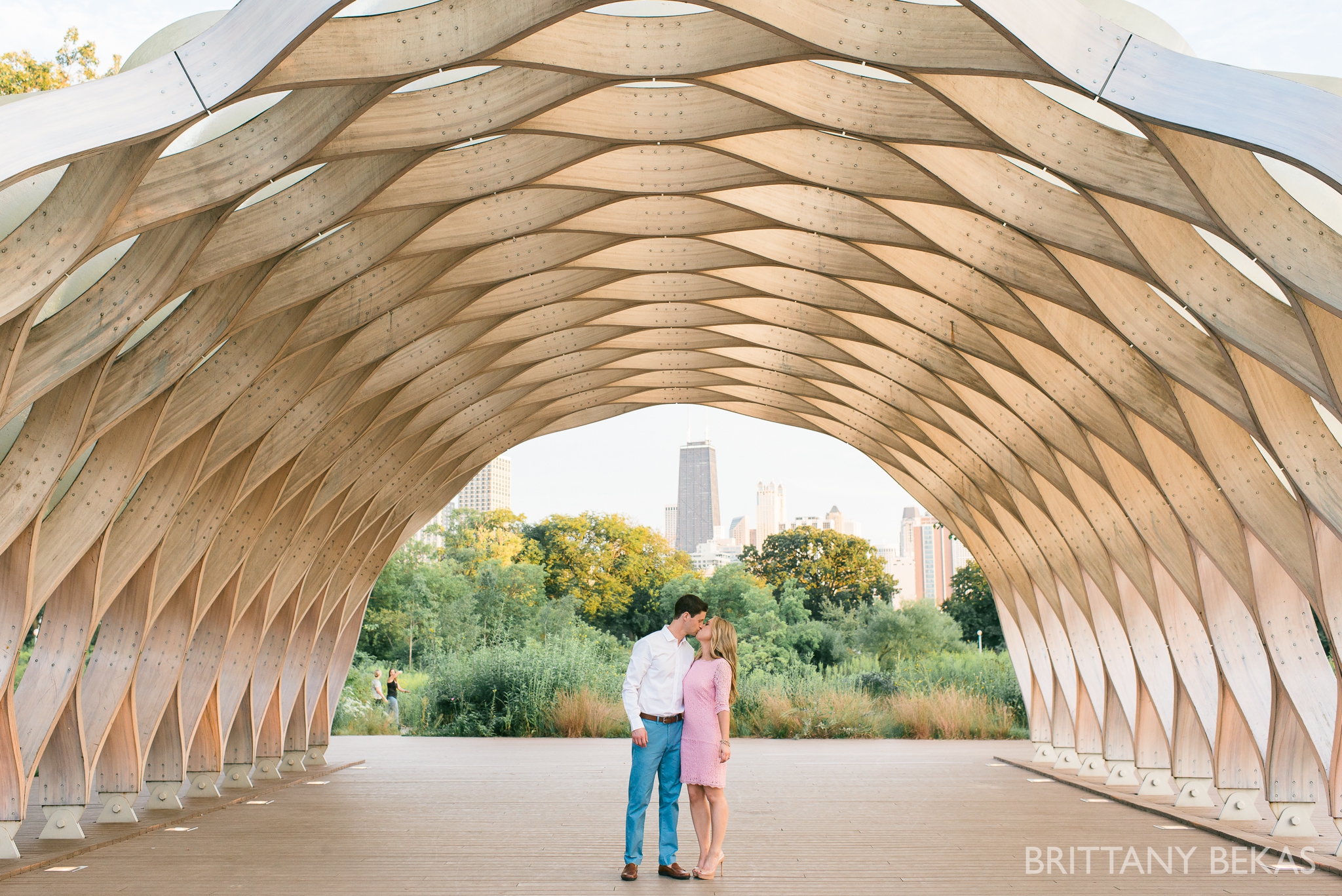 lincoln-park-chicago-engagement-photos-brittany-bekas-photography_0015