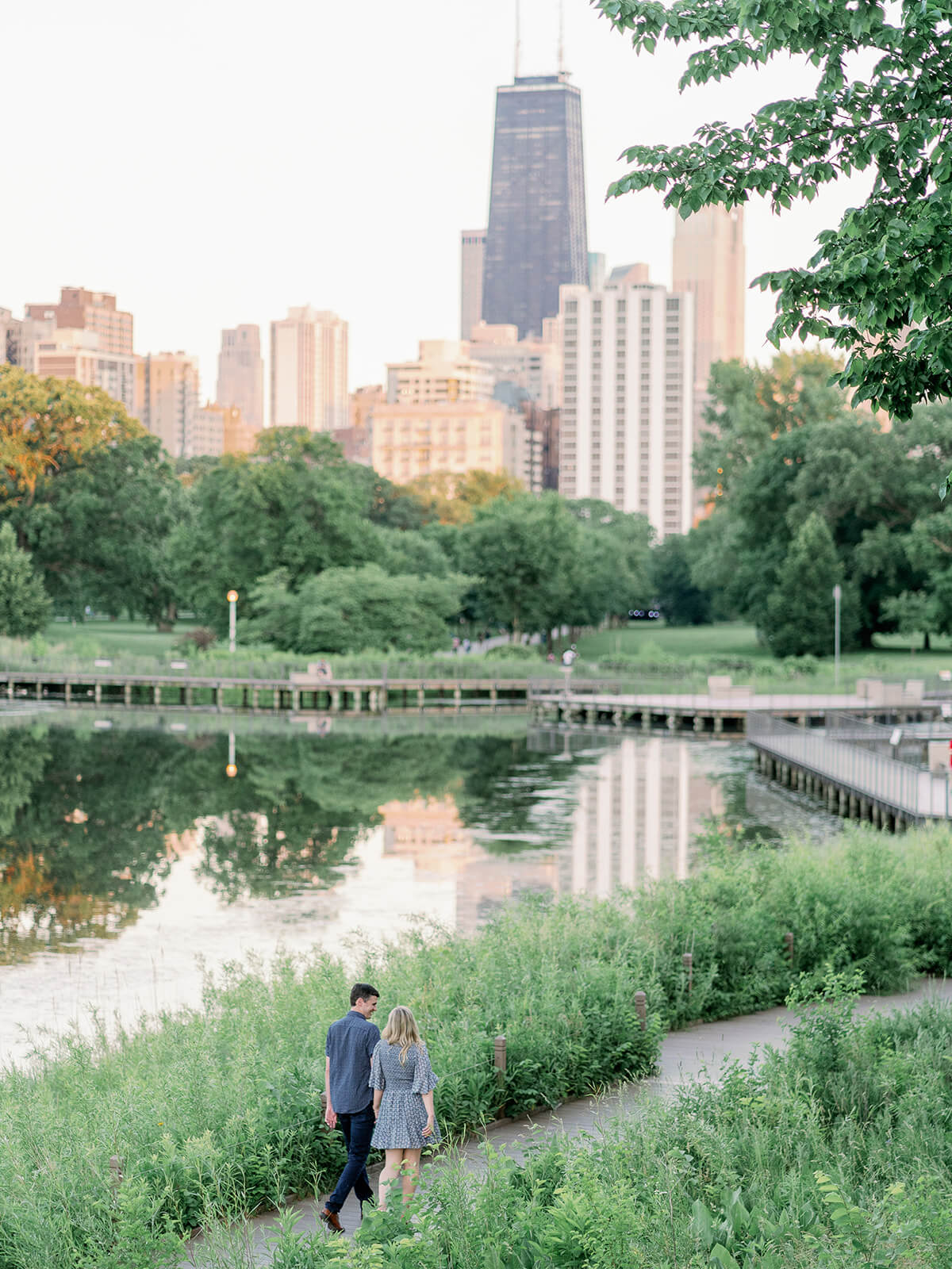 Lincoln Park South Pond | Chicago Wedding Photo Spot