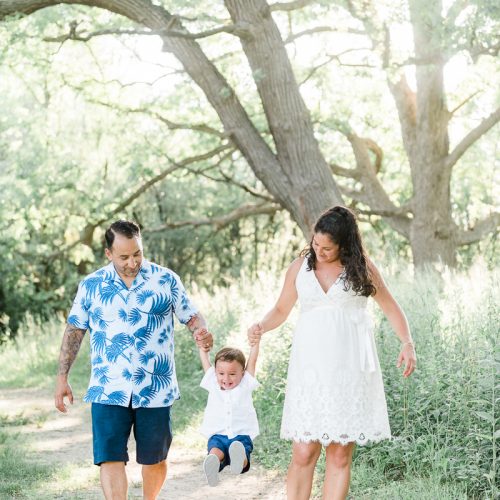 Light and Airy Chicago Suburb Family Photos at Mayslake Forest Preserve
