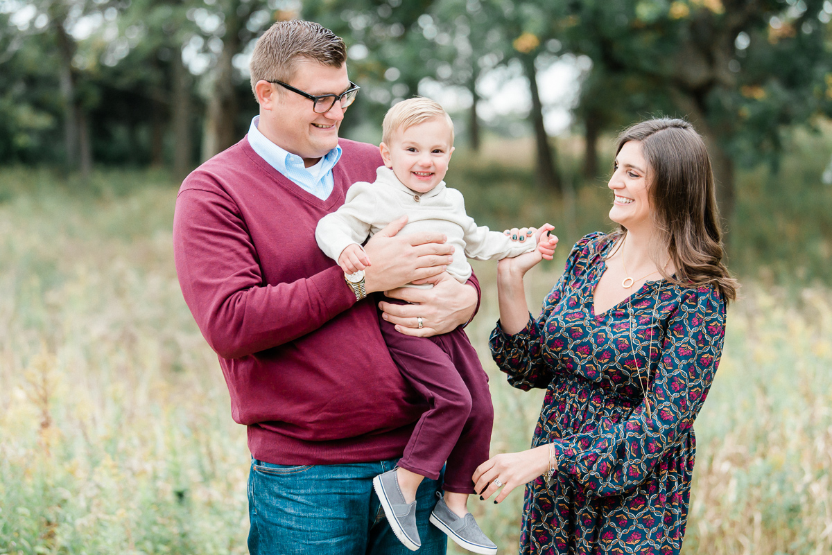 Chicago Light and Airy Lifestyle Family Photographer – Mayslake Forest Preserve Fall Family Photos-1