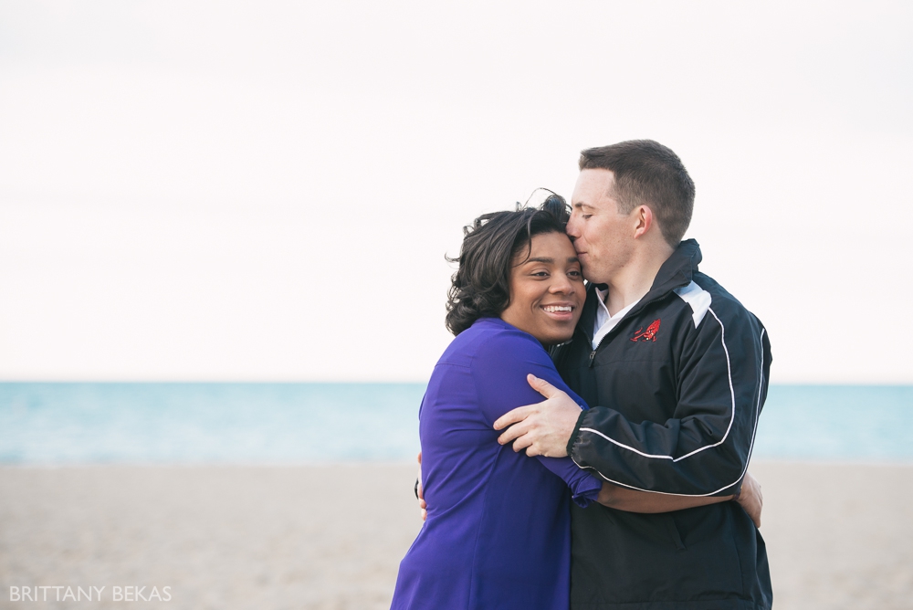 art insititute gardens + oak street beach - chicago engagement session // photography by brittany bekas photography - www.brittanybekas.com // wedding + lifestyle photographer based in chicago, illinois