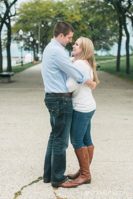 Chicago Engagement Olive Park Engagement Photos_0014