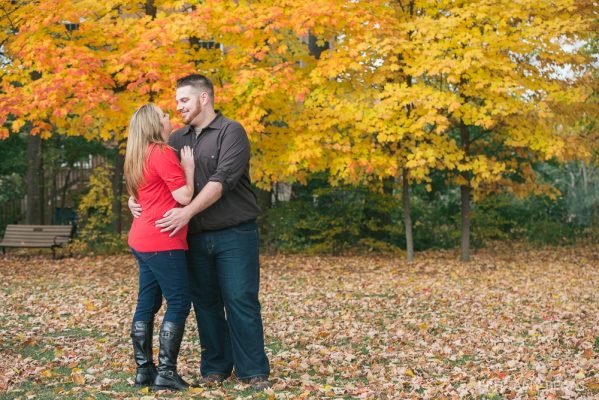 Chicago Engagement Graue Mill Engagement Photos_0002