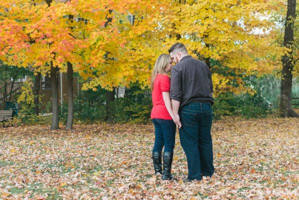 Chicago Engagement Graue Mill Engagement Photos_0016
