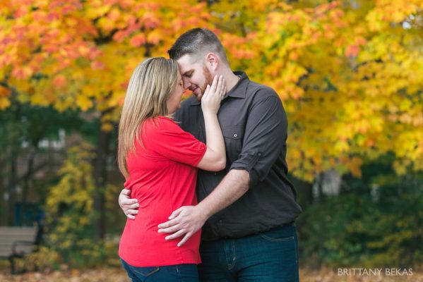 Chicago Engagement Graue Mill Engagement Photos_0018