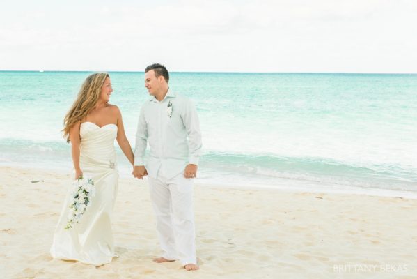 Grand Cayman Seven Mile Beach Trash the Dress Wedding Photos_0003