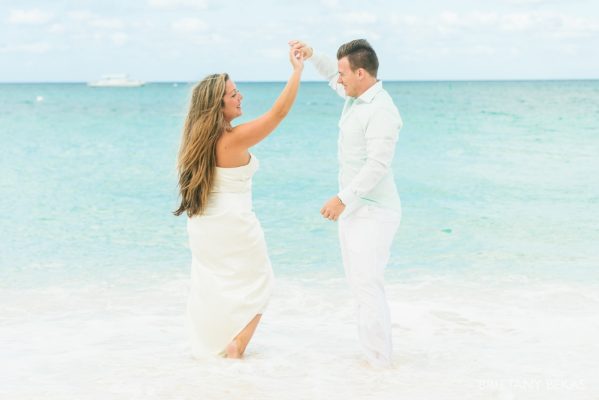 Grand Cayman Seven Mile Beach Trash the Dress Wedding Photos_0021