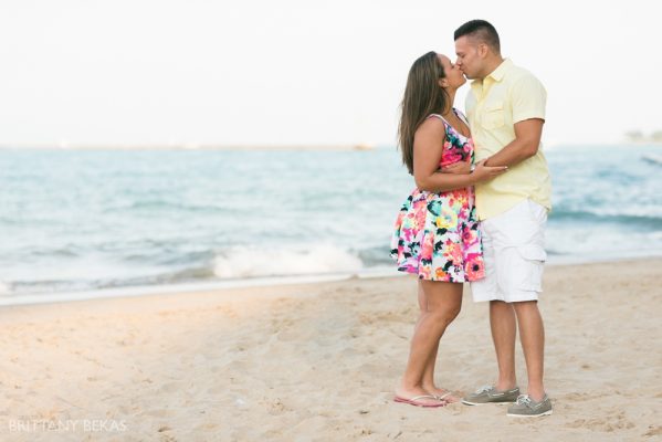 Chicago Engagement Oak Street Beach Engagement Photos_0046