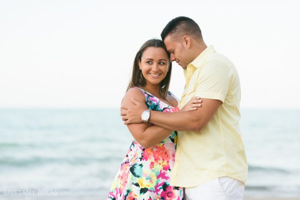 Chicago Engagement Oak Street Beach Engagement Photos_0047