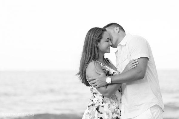 Chicago Engagement Oak Street Beach Engagement Photos_0065