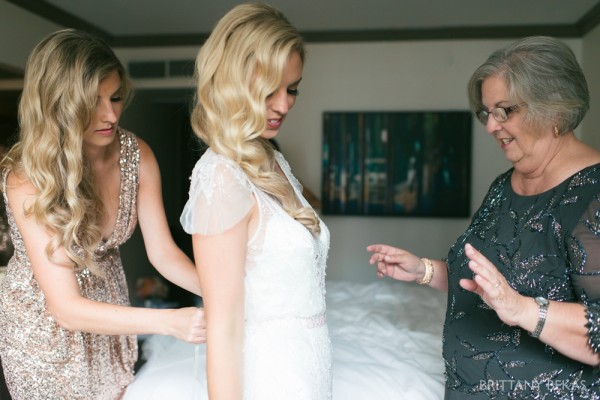 Chicago Wedding – St. Andrew + Room 1520 Wedding Photos_0006