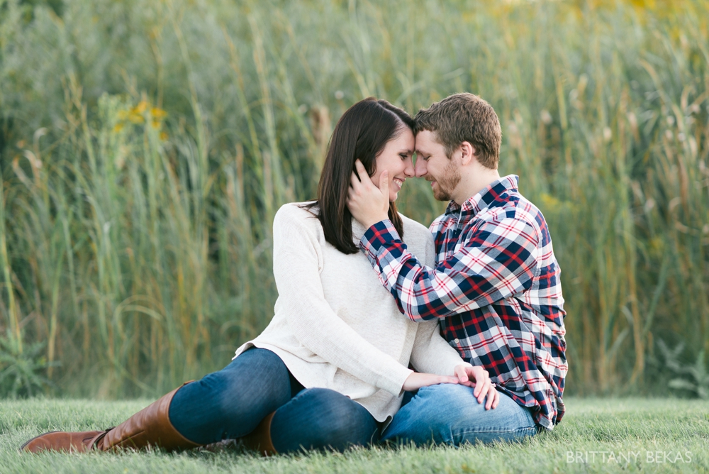 Indepedence Grove Engagement Photos - Chicago Engagement_0005