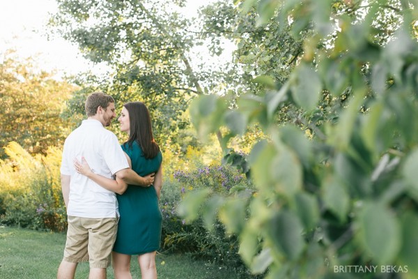 Indepedence Grove Engagement Photos – Chicago Engagement_0013