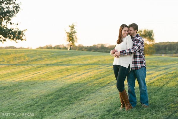 Indepedence Grove Engagement Photos – Chicago Engagement_0014