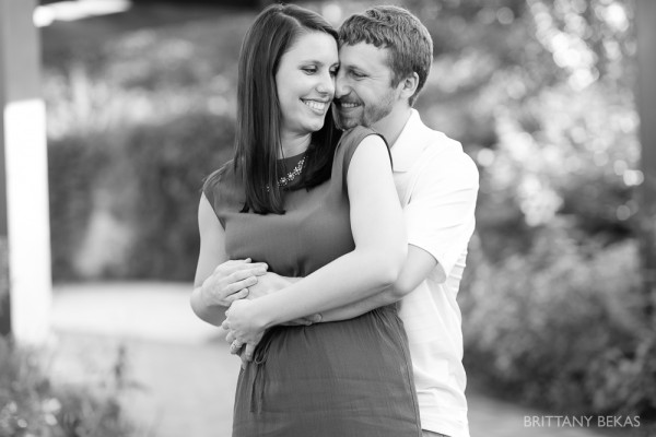 Indepedence Grove Engagement Photos – Chicago Engagement_0017