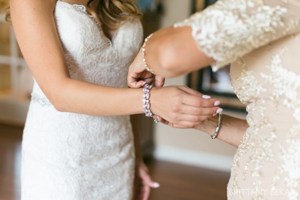 Chicago Wedding Photos St Edmunds + Concorde Banquets- Brittany Bekas Photography_0009