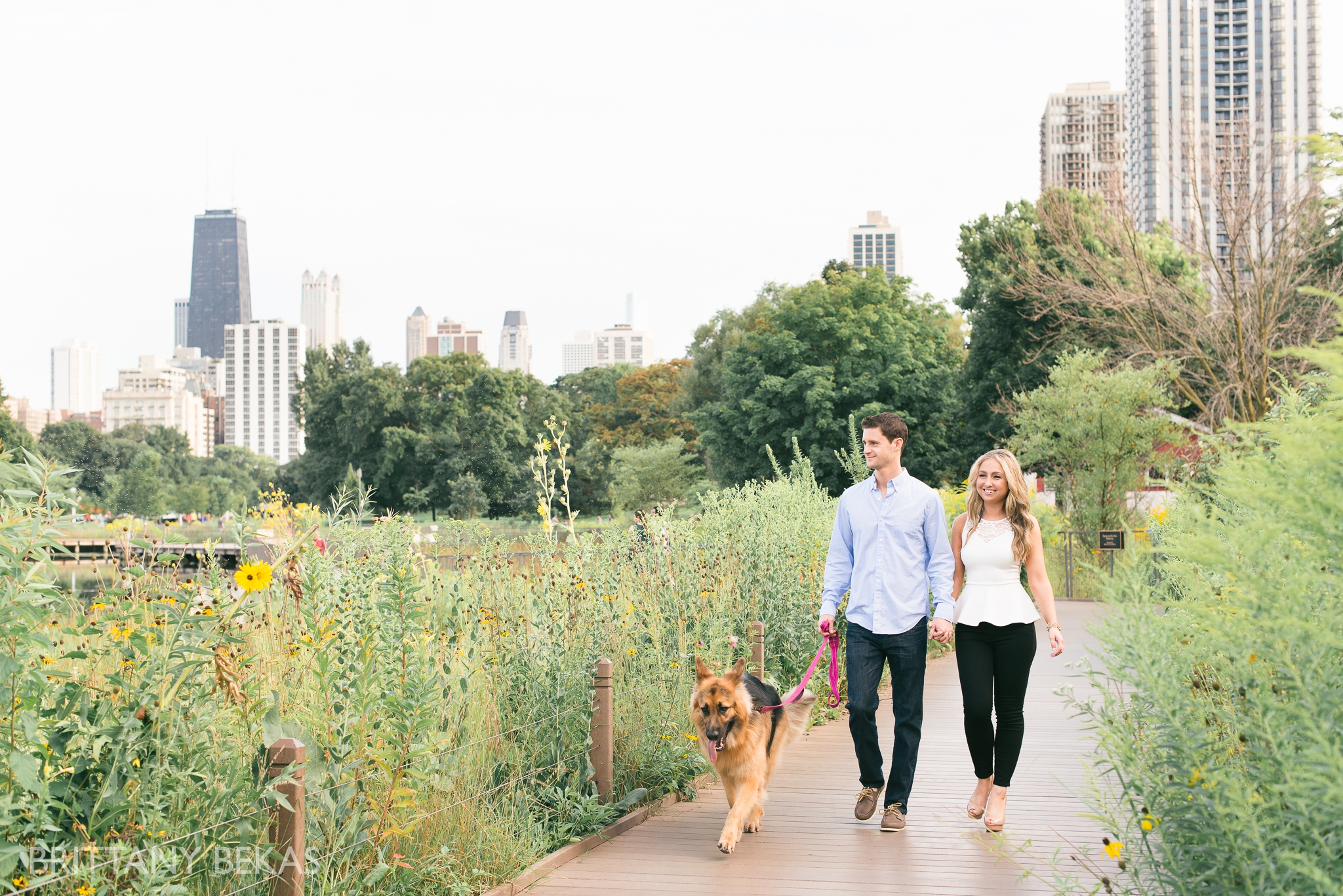 lincoln-park-chicago-engagement-photos-brittany-bekas-photography_0001