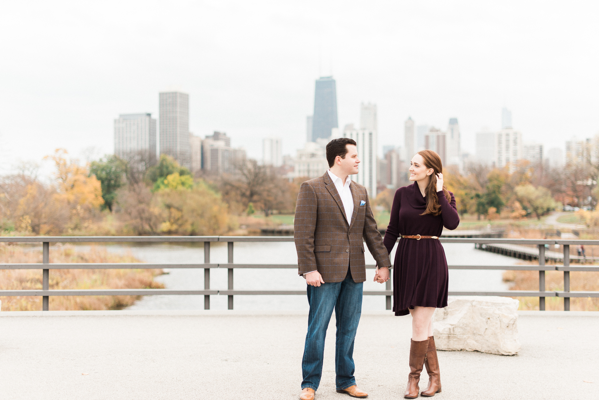 chicago engagement photos with skyline - lincoln park