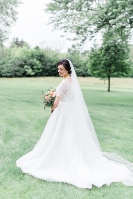 Light + Airy Chicago Wedding Photos at Bull Valley Golf Club-37