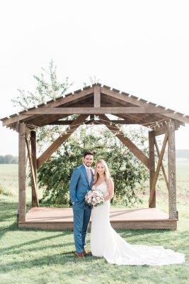 Outdoor Wedding Venues Light + Air Chicago Wedding and Engagement Photographer Emerson Creek Pottery + Tea Room Wedding Photos