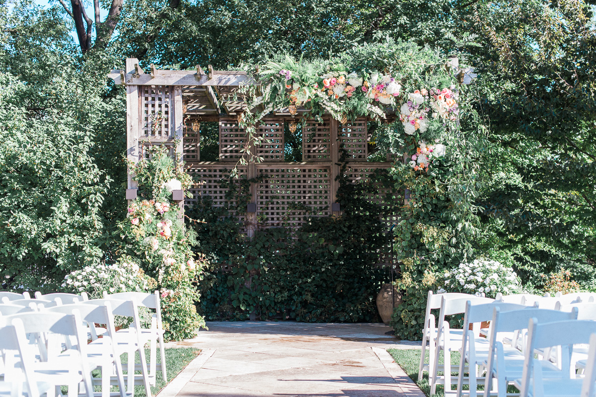 Outdoor Wedding Venues Light + Air Chicago Wedding and Engagement Photographer - Galleria Marchetti Wedding Photos