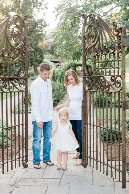 Chicago Light and Airy Lifestyle Family Photographer – Fabyan Forest Preserve Family Photos-1