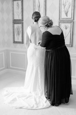 Light and Airy Chicago Wedding Photographer – Lake Forest Knollwood Country Club Wedding Photos-12