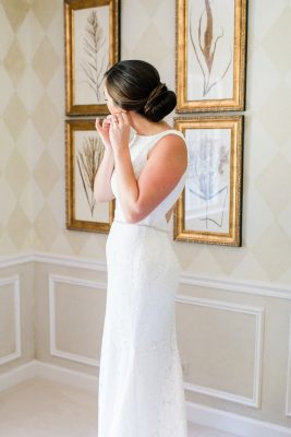 Light and Airy Chicago Wedding Photographer – Lake Forest Knollwood Country Club Wedding Photos-15