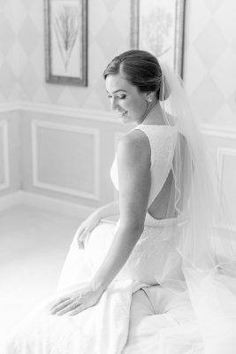 Light and Airy Chicago Wedding Photographer – Lake Forest Knollwood Country Club Wedding Photos-21