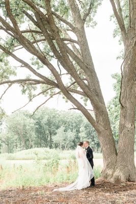 Light and Airy Chicago Wedding Photographer – Lake Forest Knollwood Country Club Wedding Photos-70