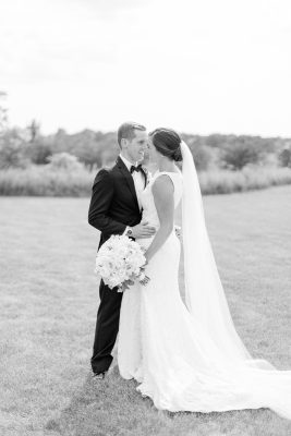 Light and Airy Chicago Wedding Photographer – Lake Forest Knollwood Country Club Wedding Photos-76