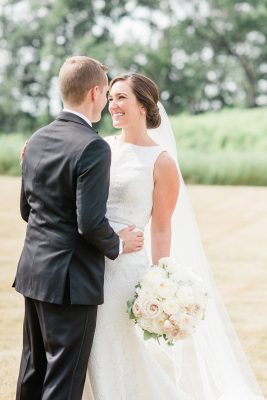 Light and Airy Chicago Wedding Photographer – Lake Forest Knollwood Country Club Wedding Photos-77