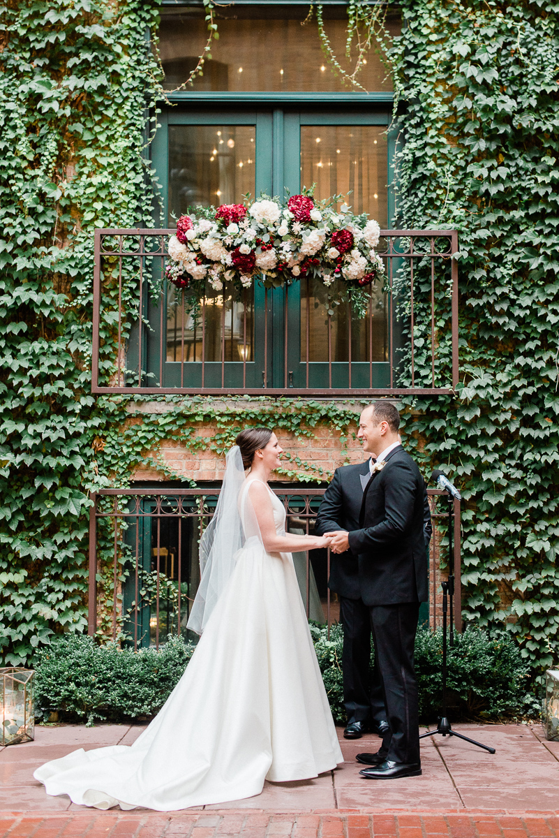 Outdoor Wedding Venues Light + Air Chicago Wedding and Engagement Photographer - Ivy Room Wedding Photos