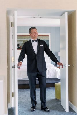 Fine Art Chicago Wedding Photographer – Renaissance Chicago Downtown Hotel Wedding Photos-14