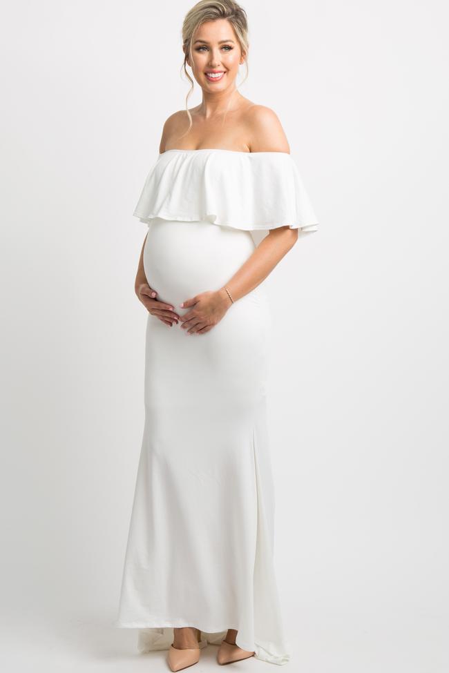 long neutral maternity dress –  what to wear for maternity photos