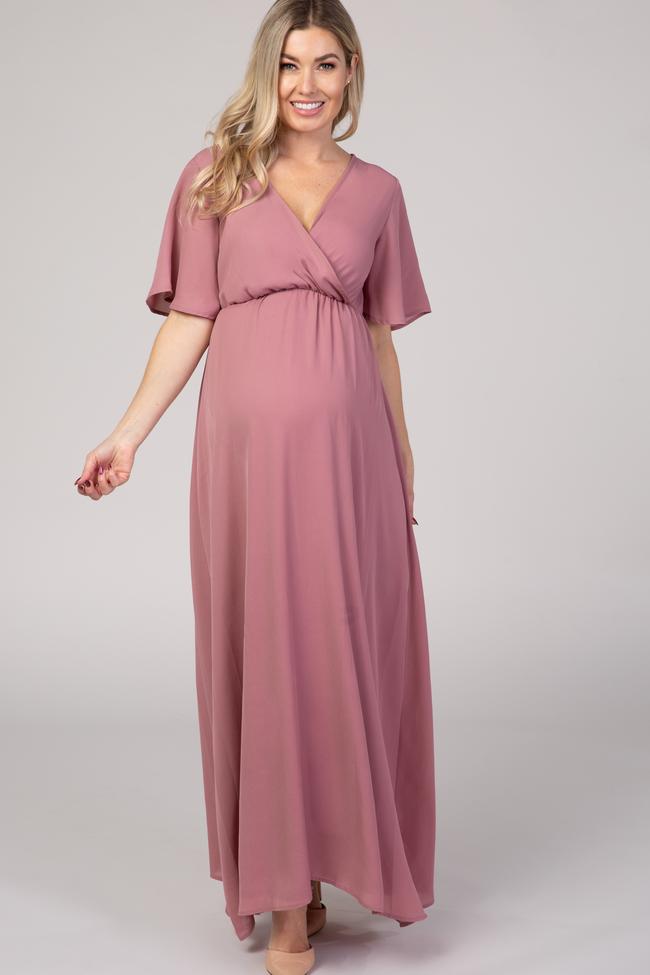 long blush pink maternity dress – what to wear for maternity photos