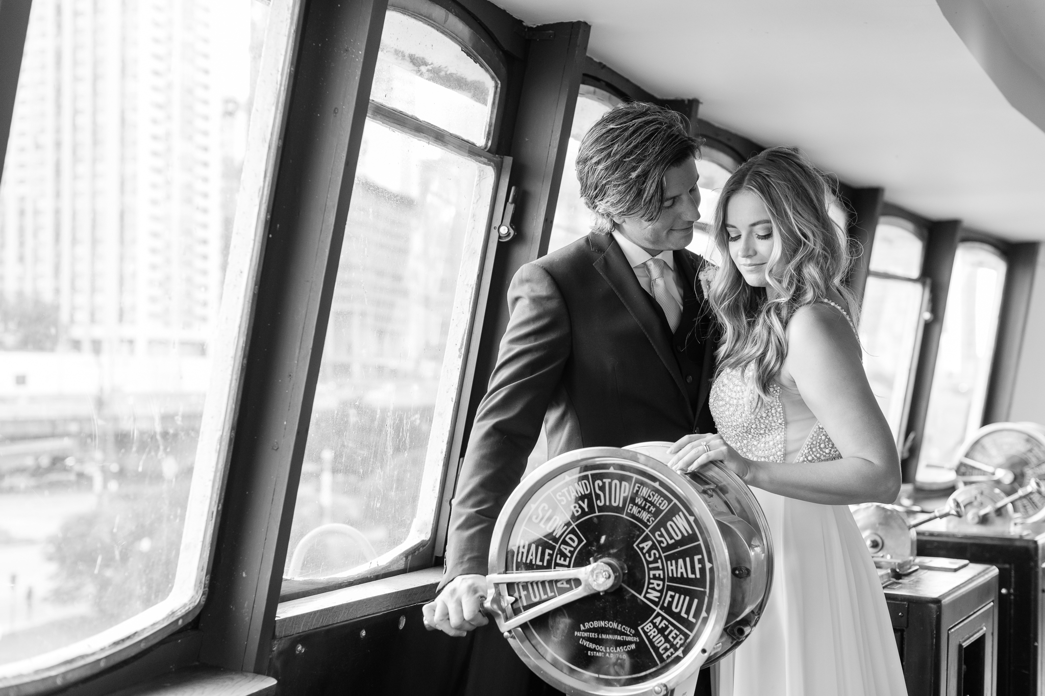 Intimate Chicago Wedding Elopement at Chicago Yacht Club-31