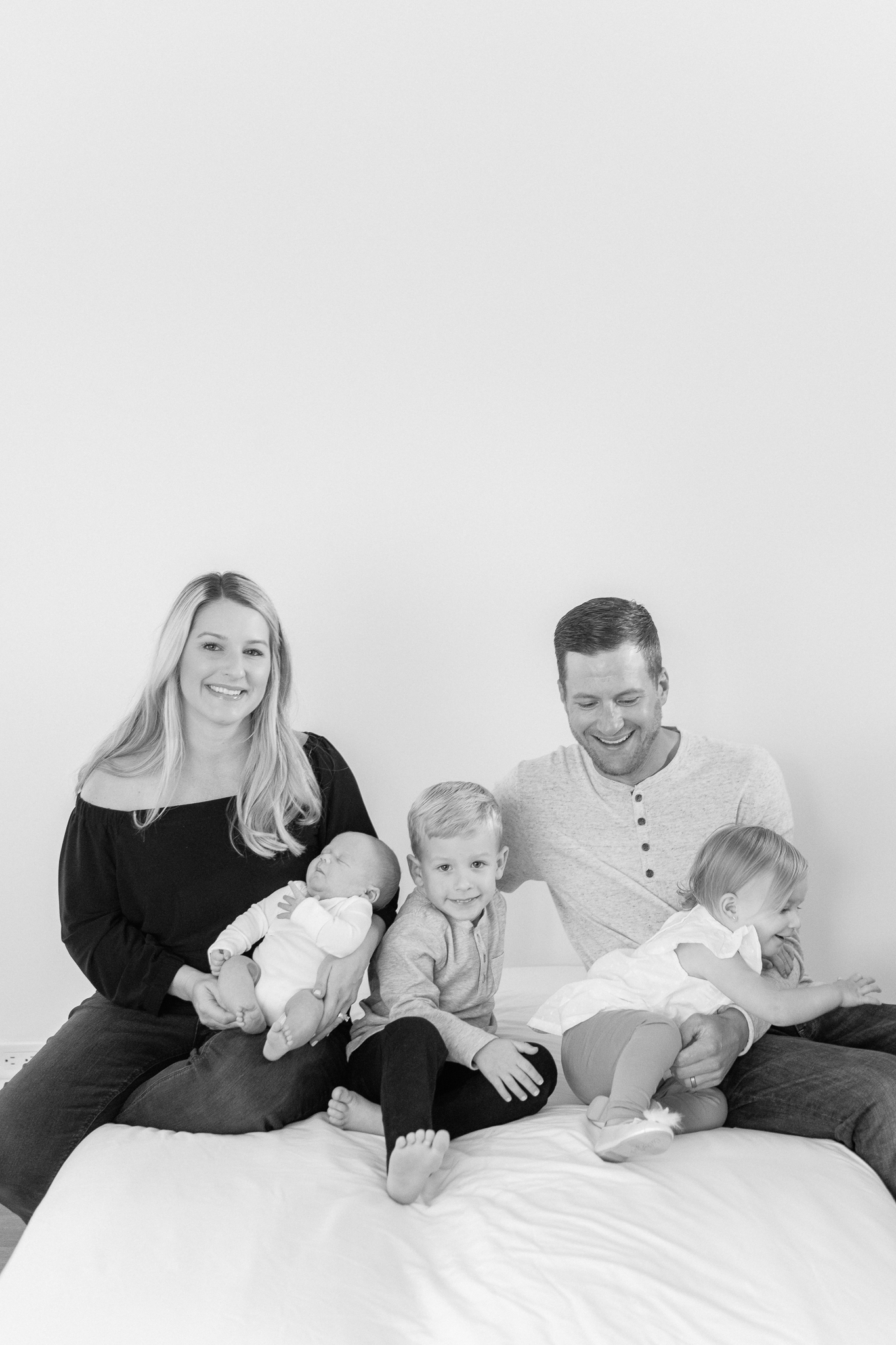 Chicago Naples Studio Newborn Family Photographer -2