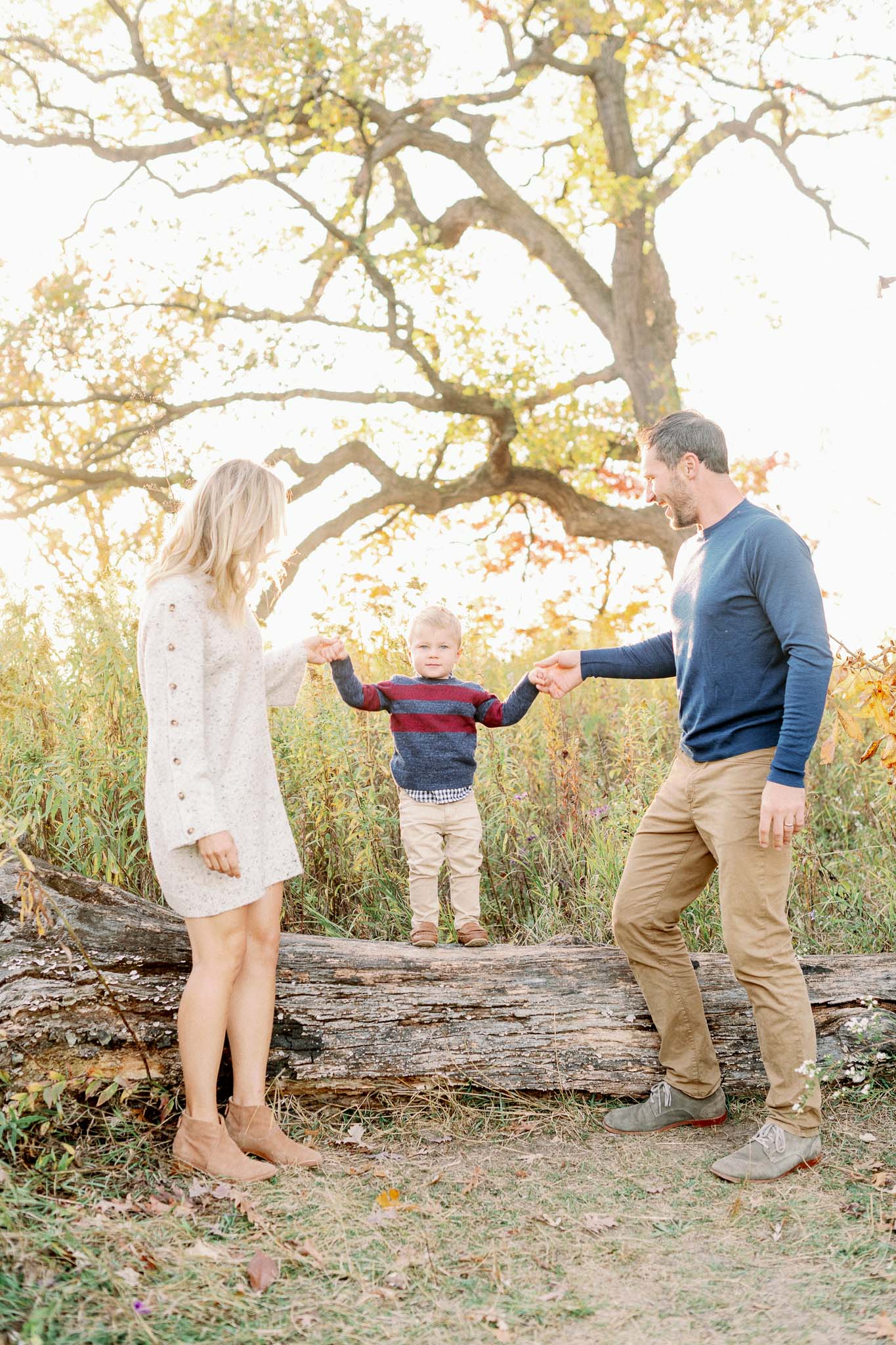 Hinsdale Lifestyle Family Photographer – Fine Art Chicago Family Photographer – Mayslake Forest Preserve-10