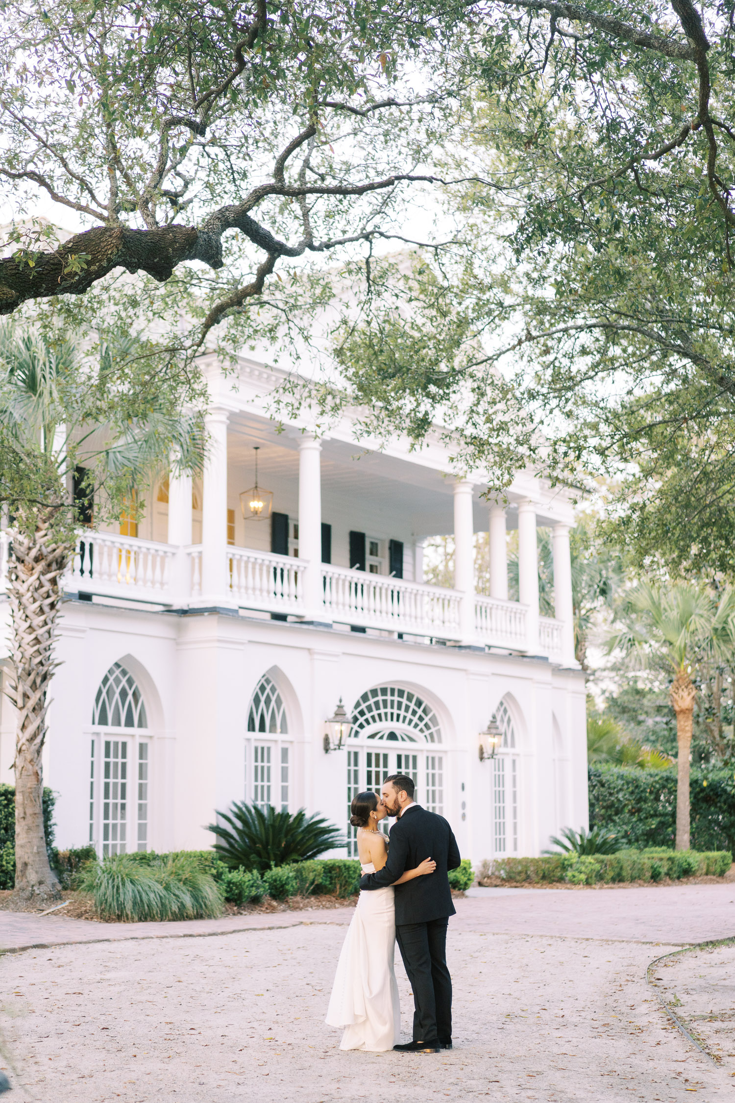 Lowndes Grove Charleston Wedding Photos – Brittany Bekas-189
