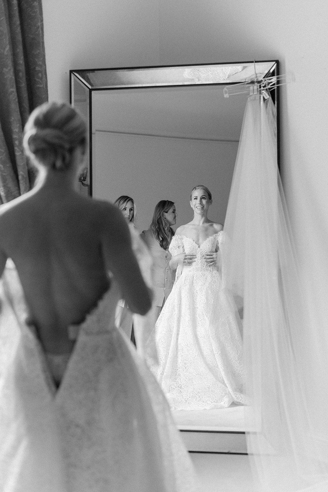 Monique-Lhuillier-Wedding-Gown-Brittany-Bekas