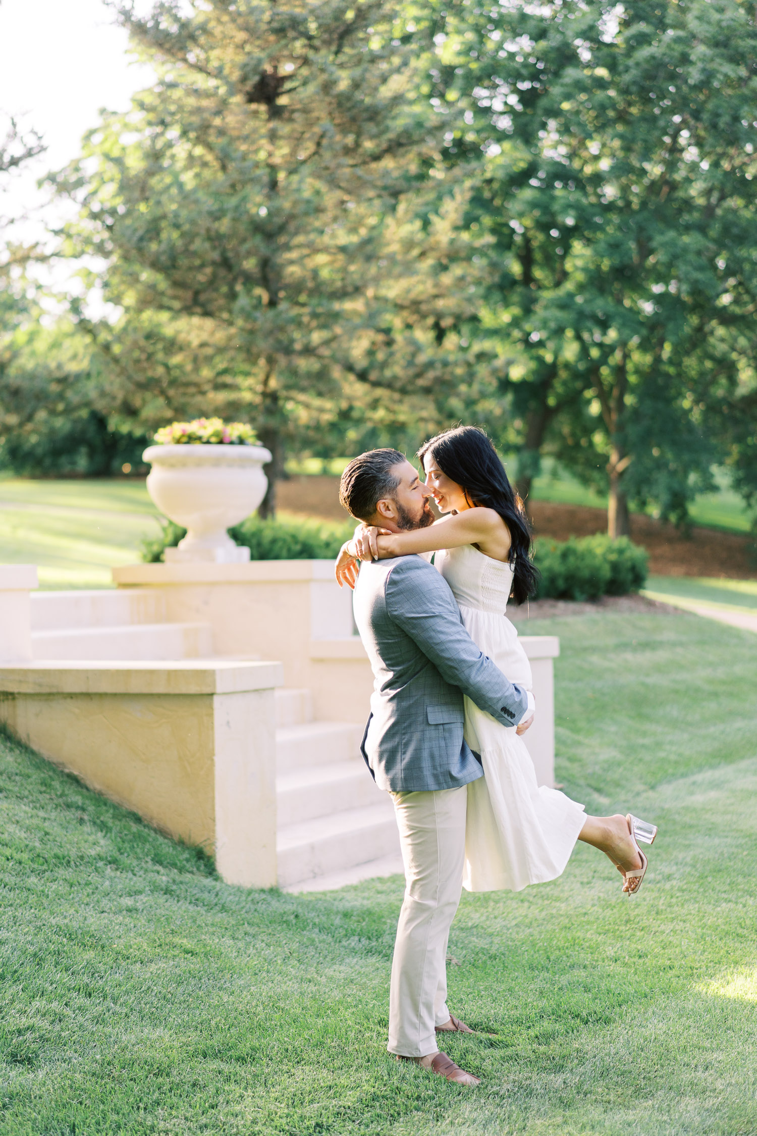 Engagement Photos at Cantigny Park