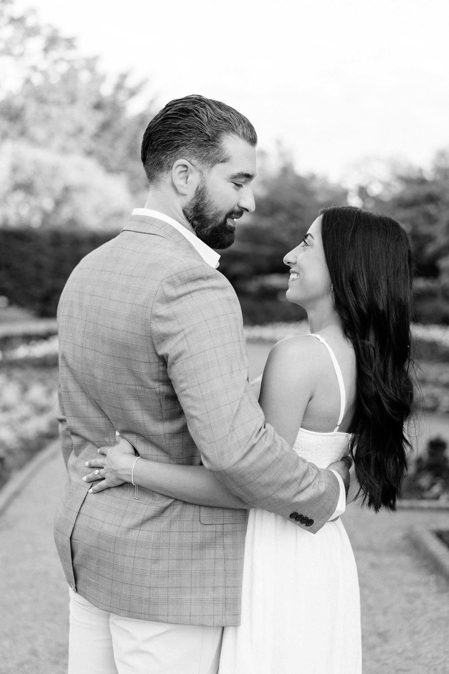 cantigny park engagement session – brittany bekas 2025-28