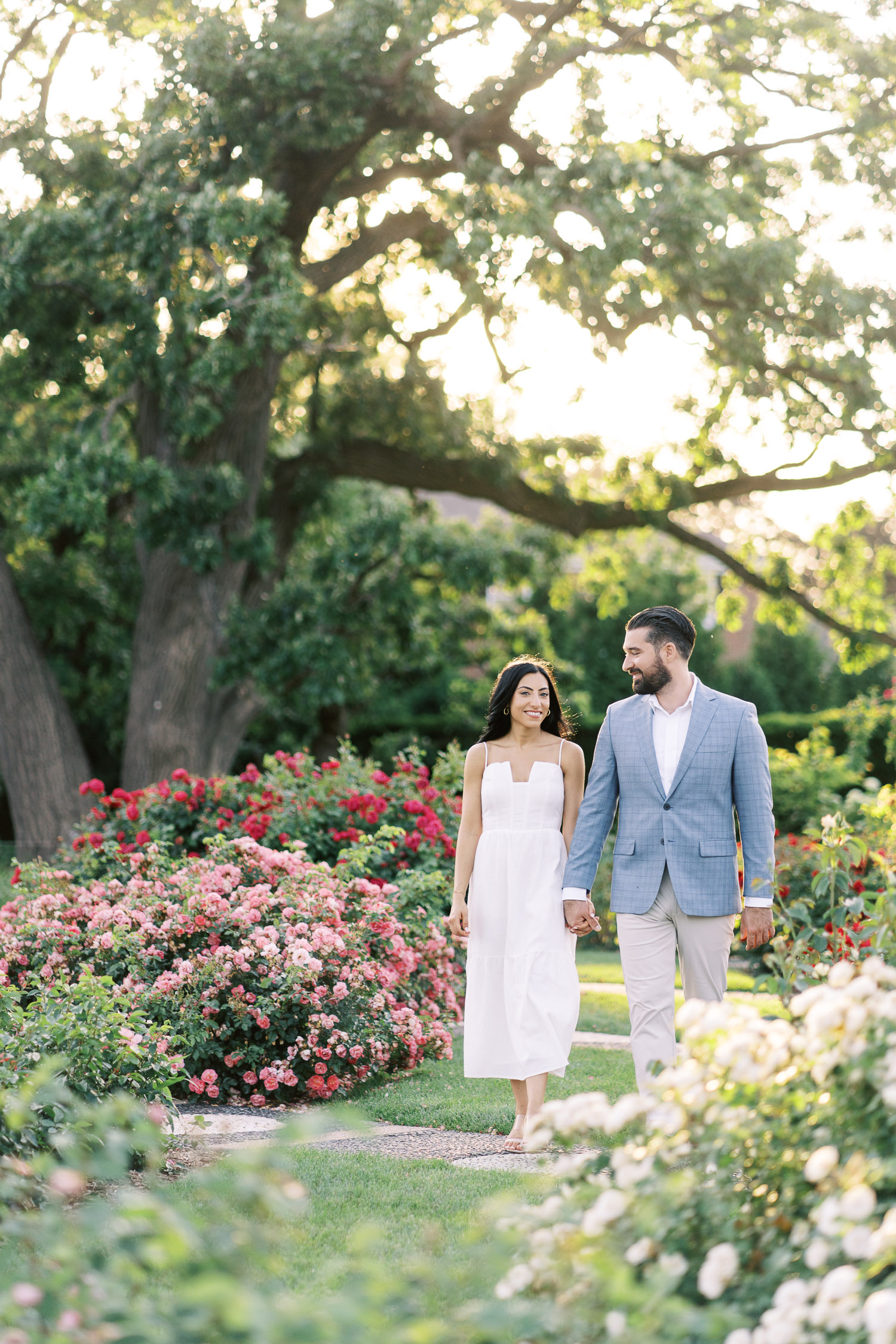 engagement photos at Cantigny Park in Wheaton IL